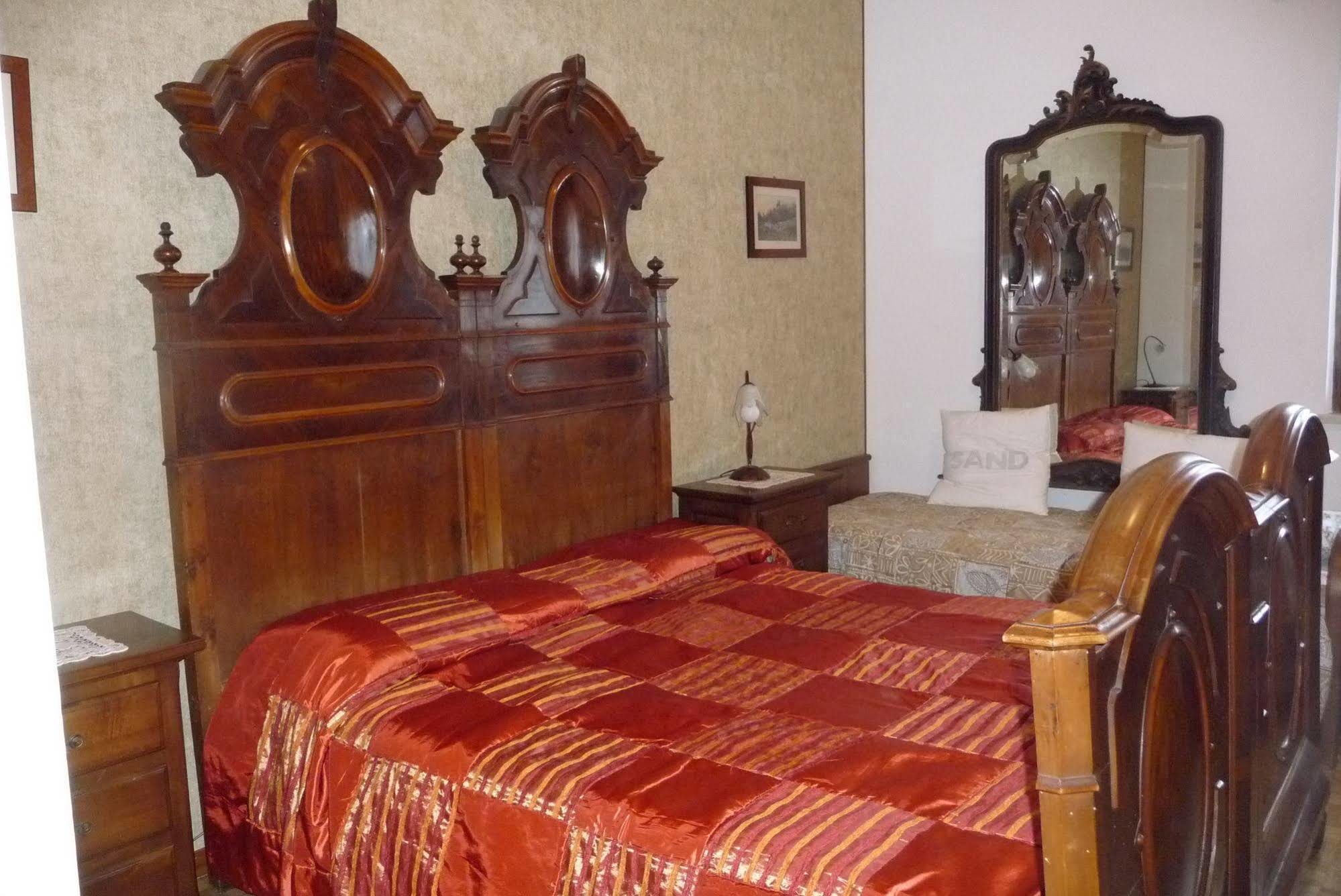 Al Parco Bed & Breakfast Curtatone ภายนอก รูปภาพ