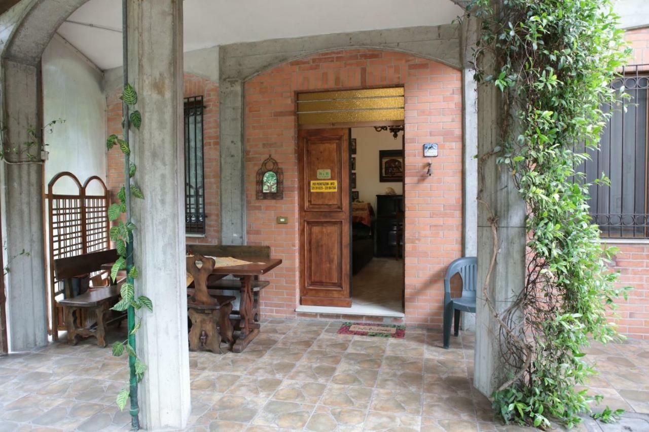 Al Parco Bed & Breakfast Curtatone ภายนอก รูปภาพ